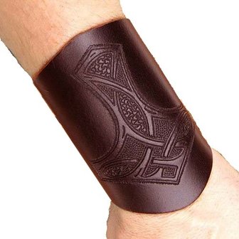 Bracers met Thor&#039;s Hammer van bruin leer