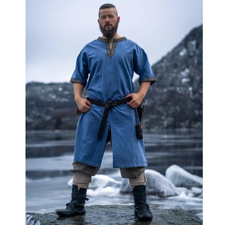 Vikingen Tunika "Richard" van Licht Blauw katoen Sfeerfoto